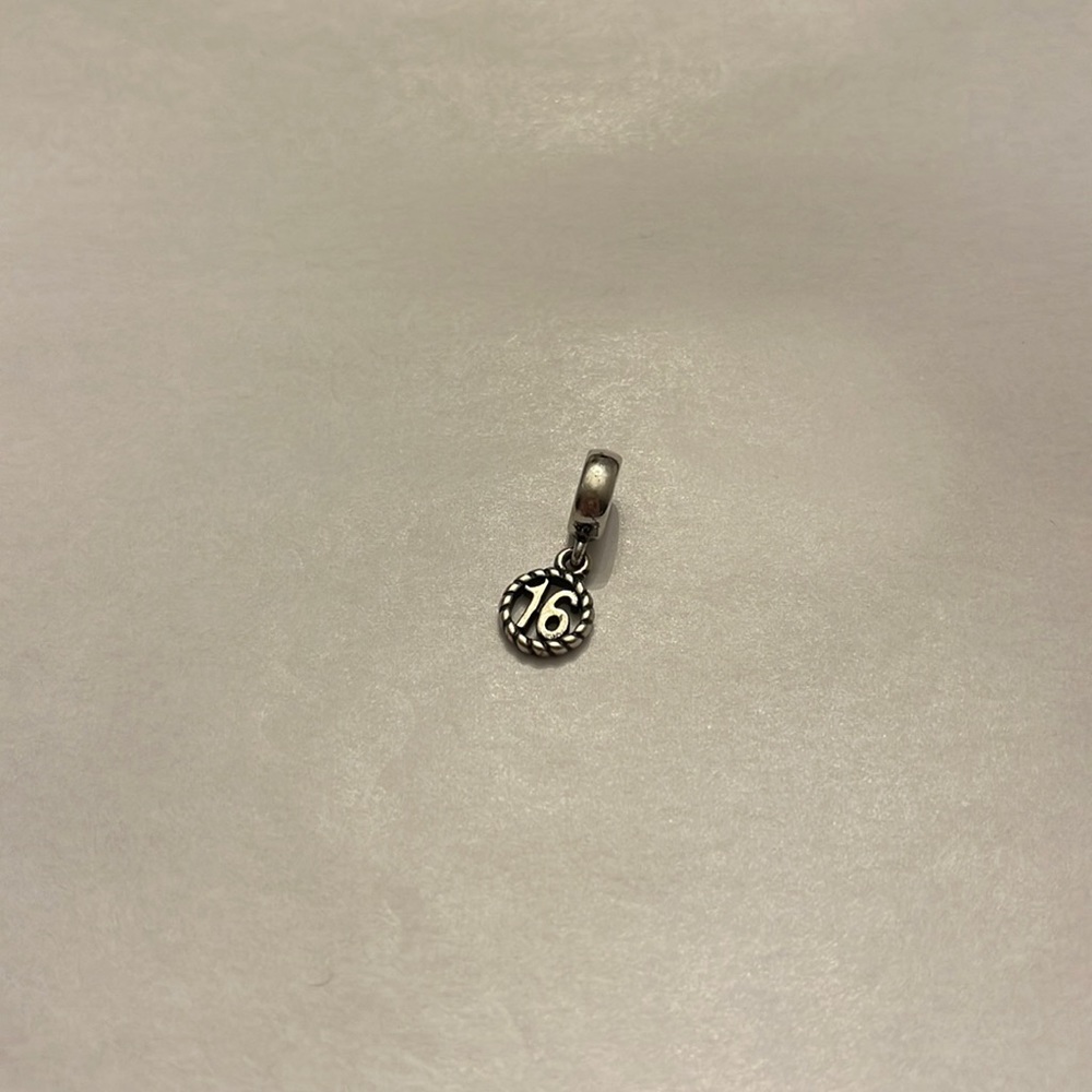 Chamilia Charm